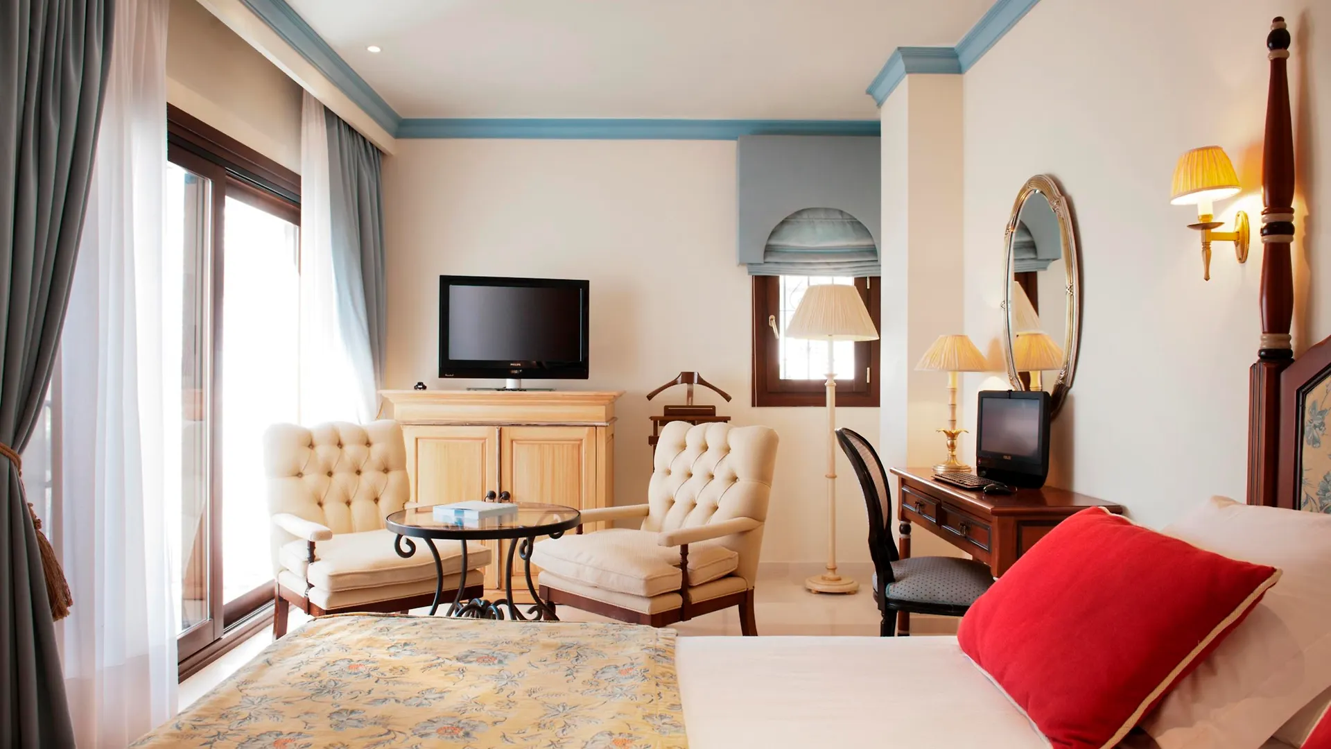 Puente Romano Beach Resort Marbella Hotel